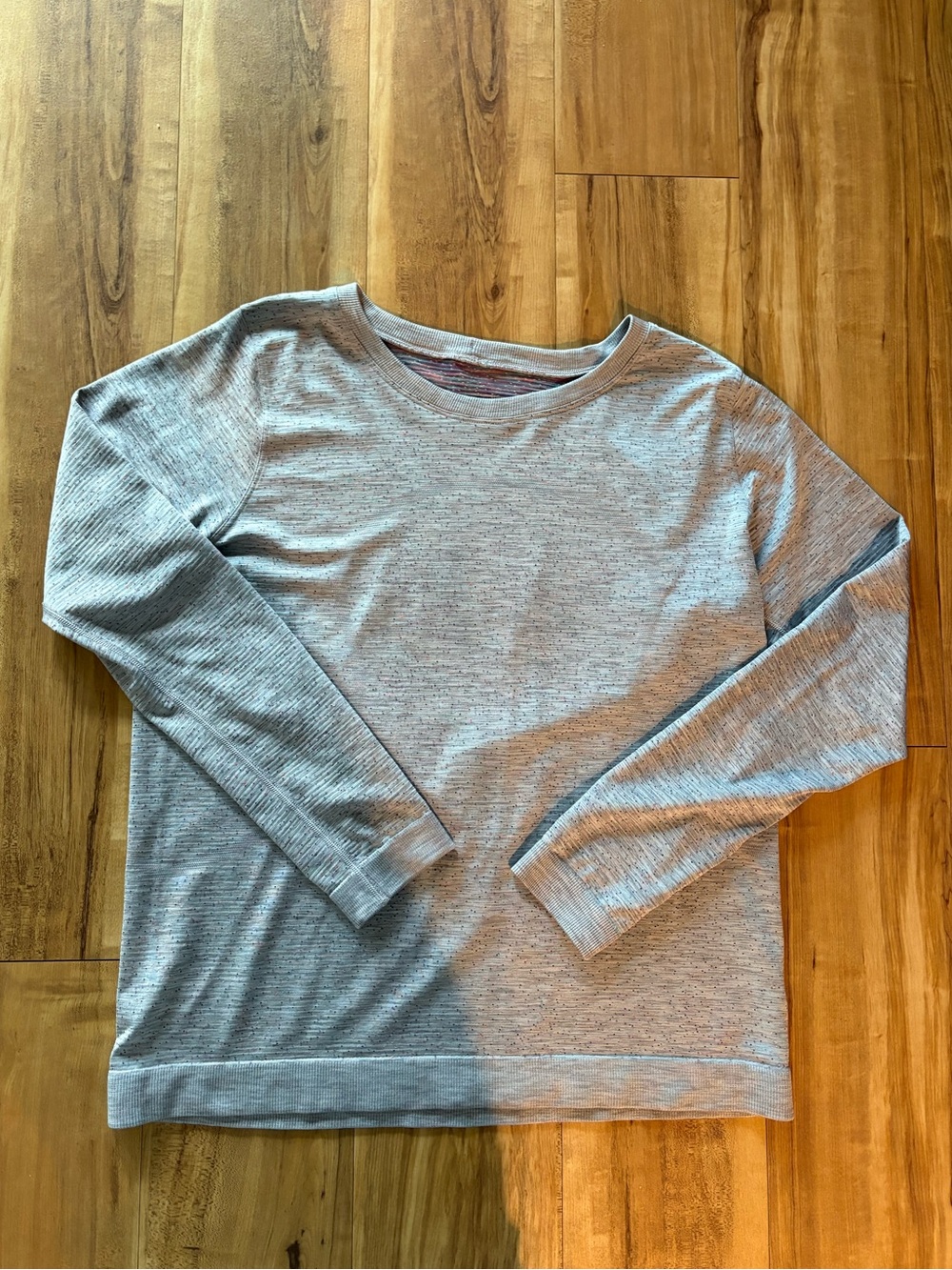 Lululemon Swiftly Tech Long Sleeve - Relaxed Fit